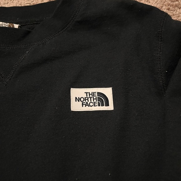 North face Crew Neck - Picture 3 of 3